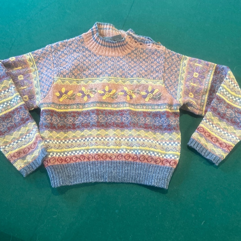 Cute vintage floral cotton blend sweater by Liz Sport